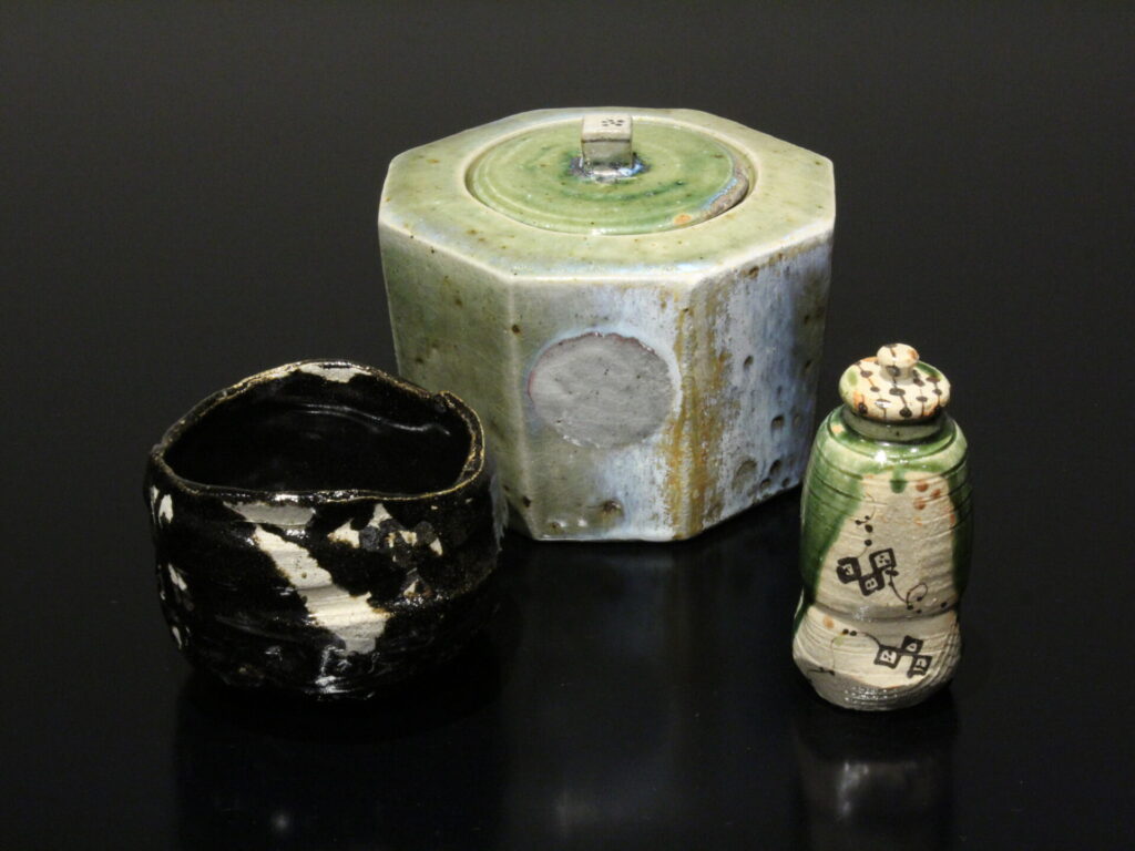 小山智徳　登り窯の織部　戸隠