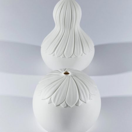 若杉聖子　白磁　鋳込　可憐　個展