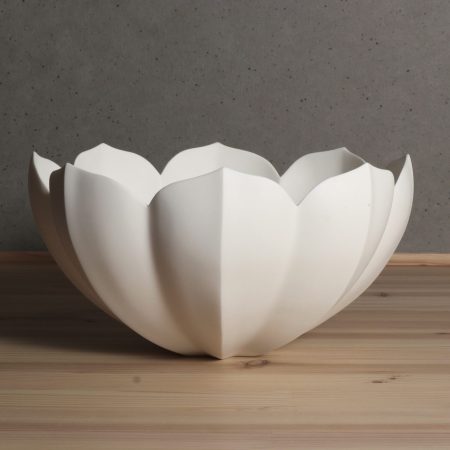 白磁輪花大鉢　若杉聖子