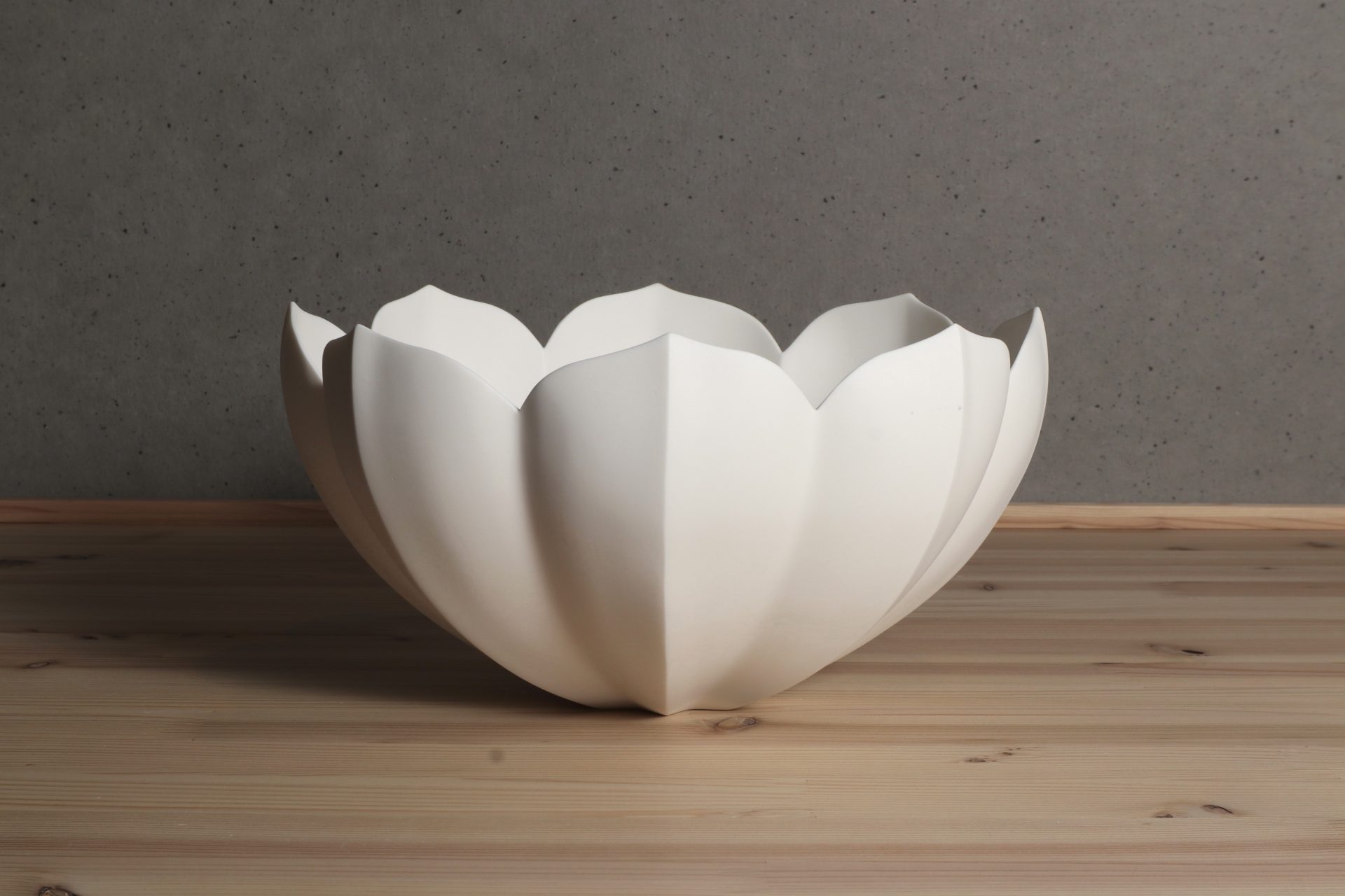 白磁輪花大鉢 若杉聖子