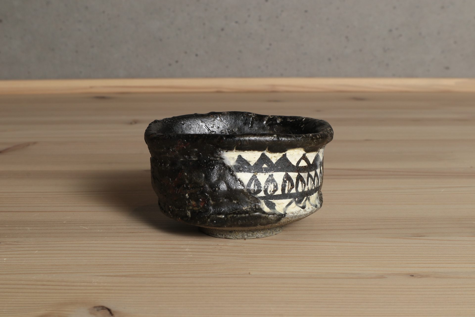 唐津黒織部ぐい吞 盃 酒器 丸田宗彦