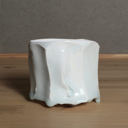 加藤委　青白磁面取茶碗