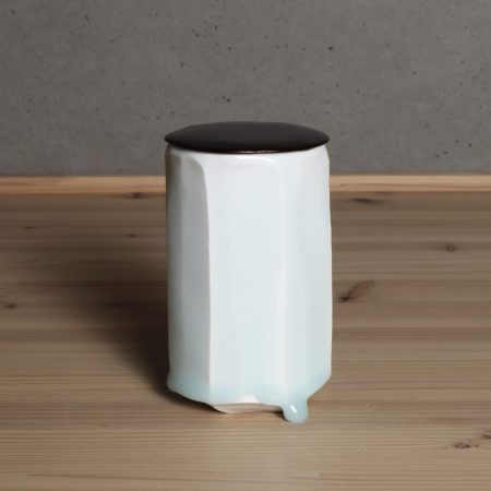 加藤委　青白磁面取湯呑　蓋物